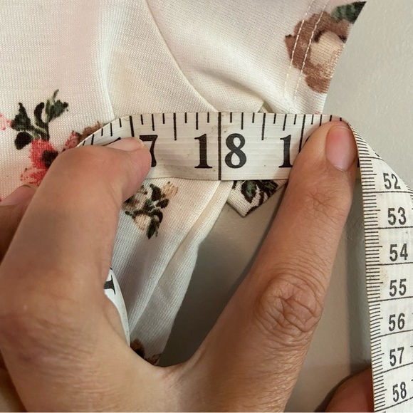 Mind Code Cream and Red Wrap cropped Ruffled Blouse - Picture 5 of 5